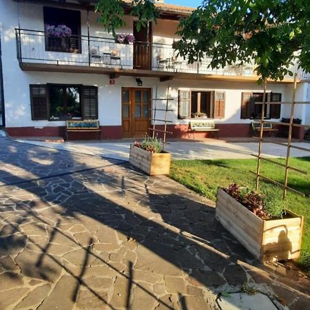 Apartma Brina 3 Sezana ภายนอก รูปภาพ
